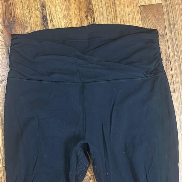 Chic Black Cross over Waist Leggings - Picture 2 of 7